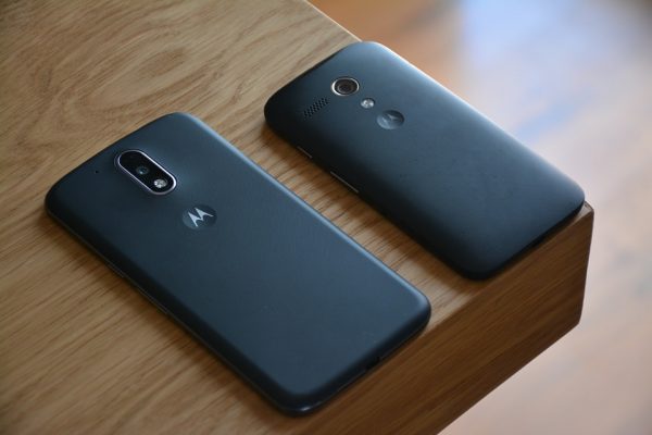 Motorola Razr releases foldable phone in 2019