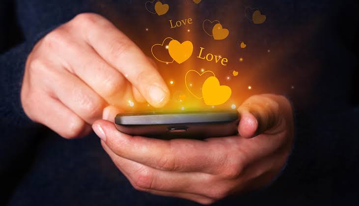 Gratis Dating app Tinder från casual dating till engagemang