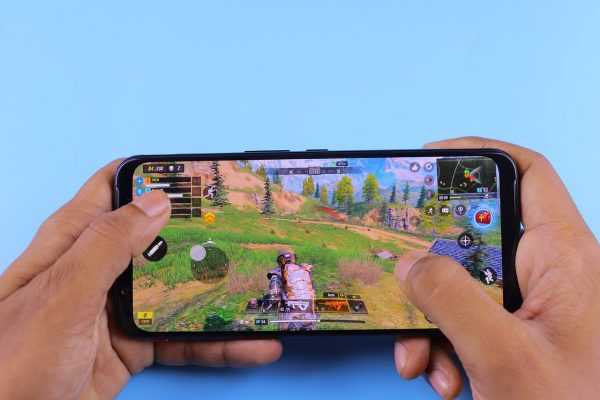 streaming mobile games