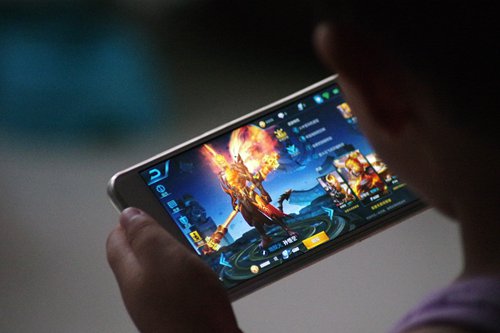Gamer’s Guide to Buying a Smartphone Controller