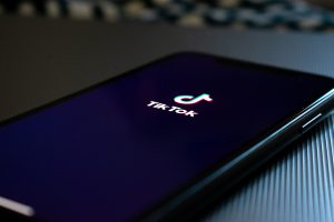 How to Enable Tiktok Dark Mode on Your Phone Easily