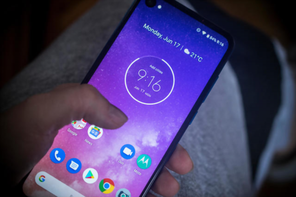 10 Best Motorola Phones in 2022 (Reviews & Comparison)