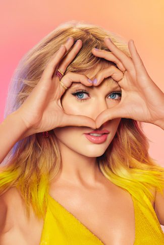 Download Taylor Swift Wallpaper Heart Eyes Cellularnews