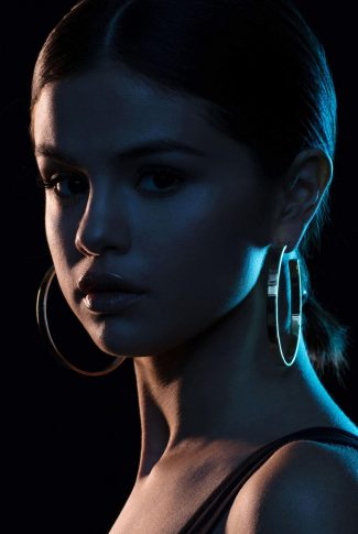 Download A Dark Selena Gomez Portrait Wallpaper Cellularnews