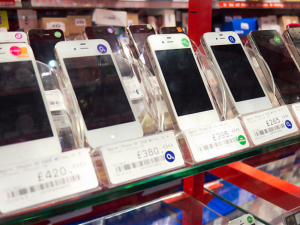 What Are Refurbished Phones & Should I Buy It?