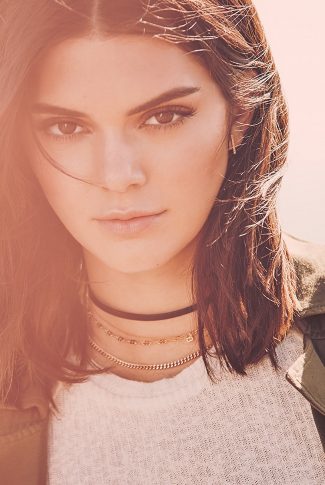 Download A Simple Kendall Jenner Look Wallpaper | CellularNews