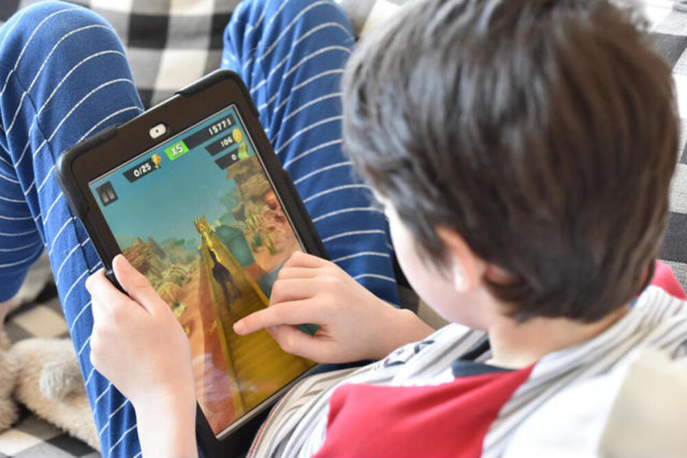 15 Best Tablets That Are Suitable for Kids [Budgetfriendly]