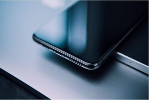 Oleophobic Coating: What Is It and How Is It Useful for Your Phone?
