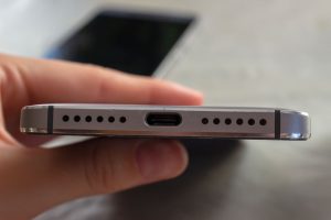 iPhone Not Charging? 6 Reasons Why and How to Fix It