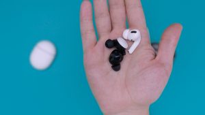 Google Pixel Buds 2 vs. Apple AirPods Pro: Which Is Better?