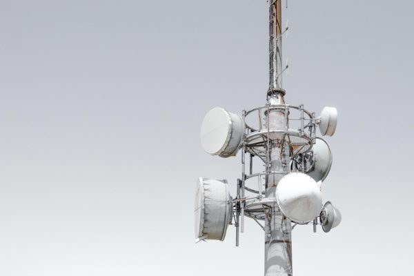 How to Quickly Locate a Cell Tower Near You