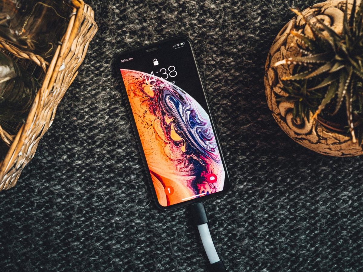 How to Clean iPhone Charging Port without Damaging It?