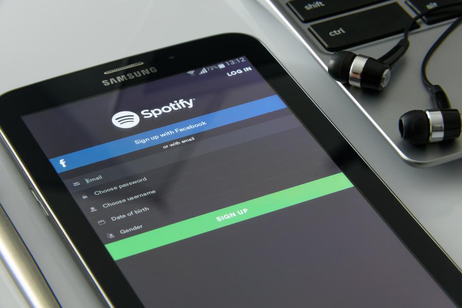 spotify login page on a samsung phone