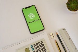 15 Best Guitar Tuner Apps for the Perfect Pitch (2020)