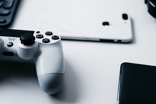 How to Connect PS4 Controller to iPhone and iPad