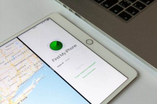 How to Pause Location on Find My iPhone