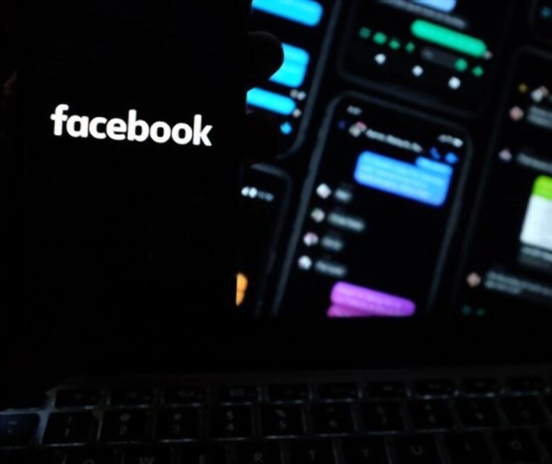 How to Activate Dark Mode on Facebook