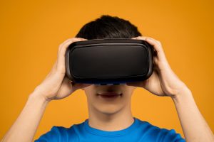 11 Best VR Headsets For iPhone and Android That Suit Your Budget