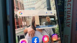How To Use Picture-in-Picture on Android Phones