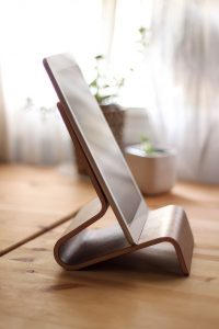 15 Best iPad Stands That Are Compatible With All iPad Models