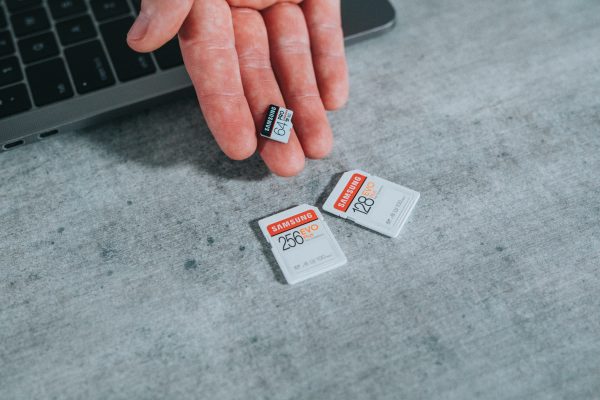 cartões microSD e SD