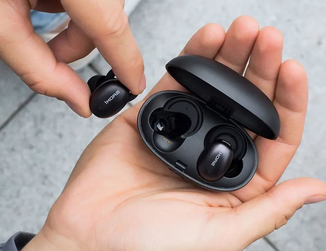 10 Amazing True Wireless Earbuds With Charging Case for 2024