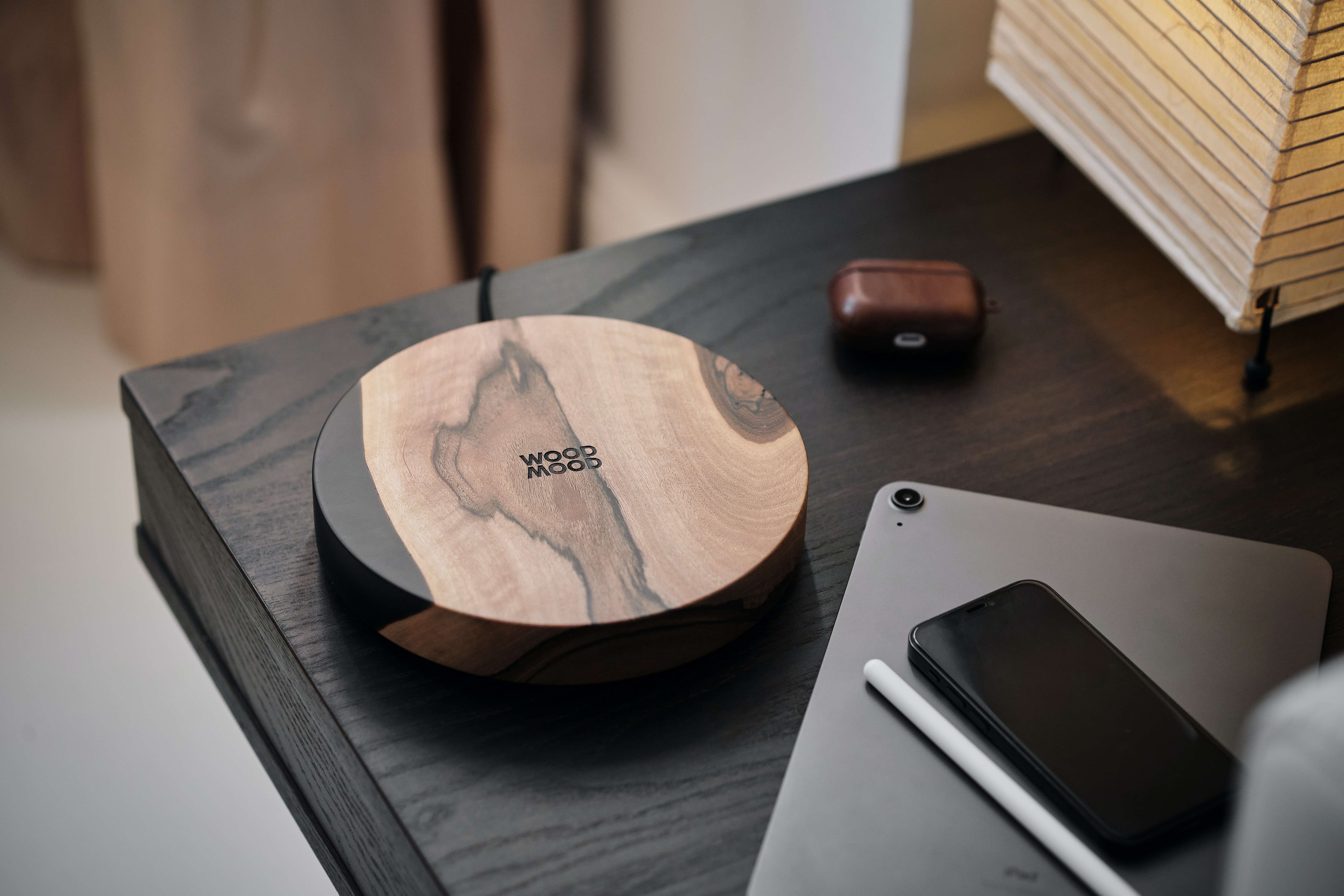 10 Amazing Wireless Charging Lamp for 2024