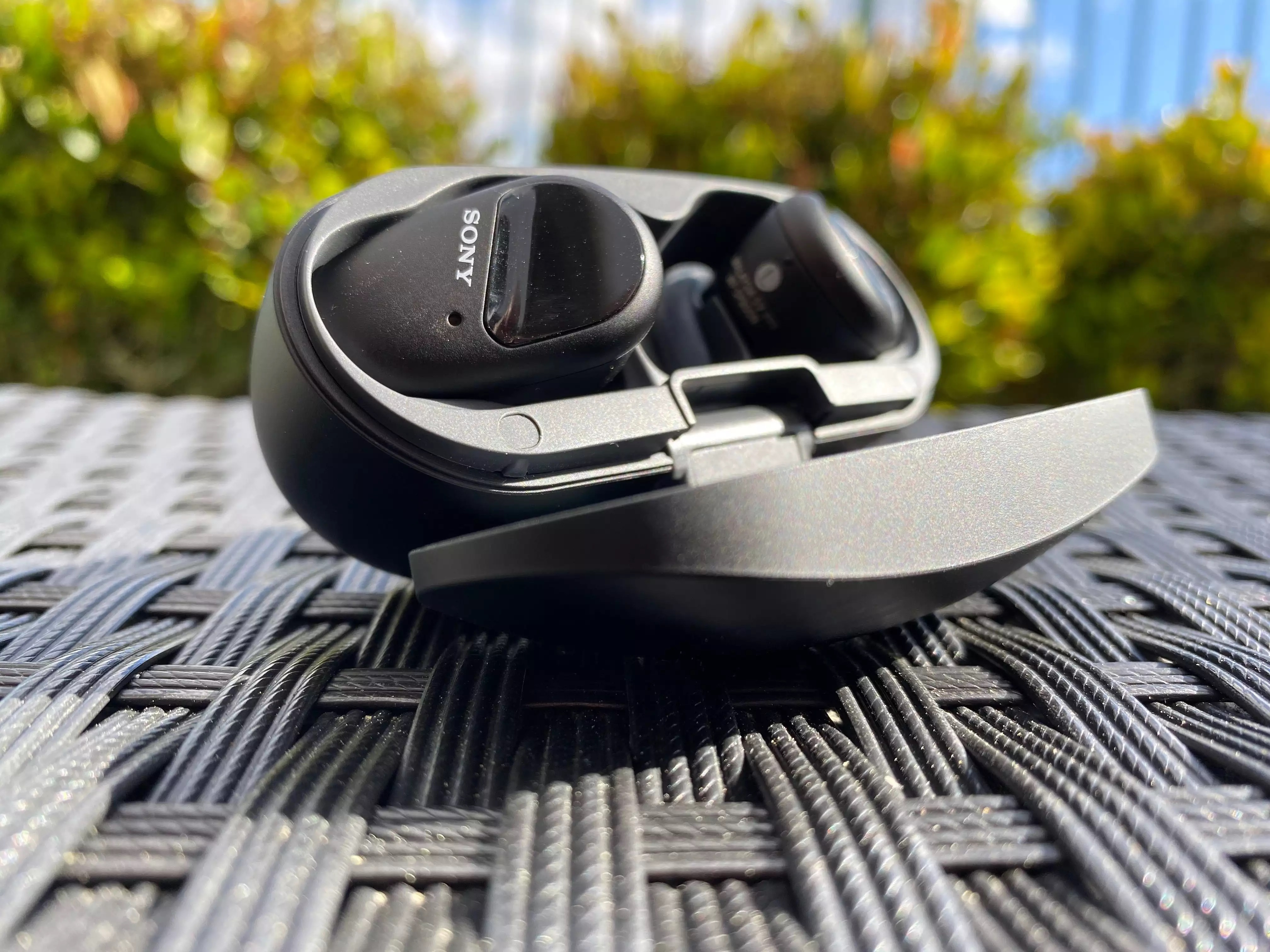 11 Best Wireless Earbuds Sweatproof for 2024