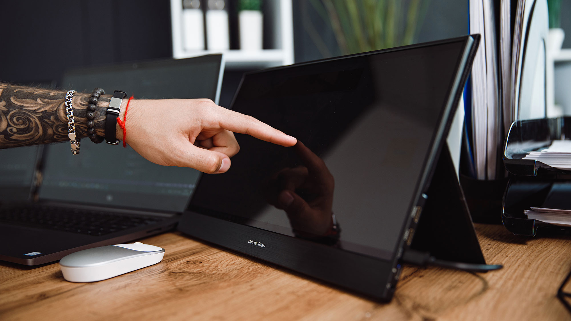 13 Amazing Portable Monitor Touchscreen for 2024