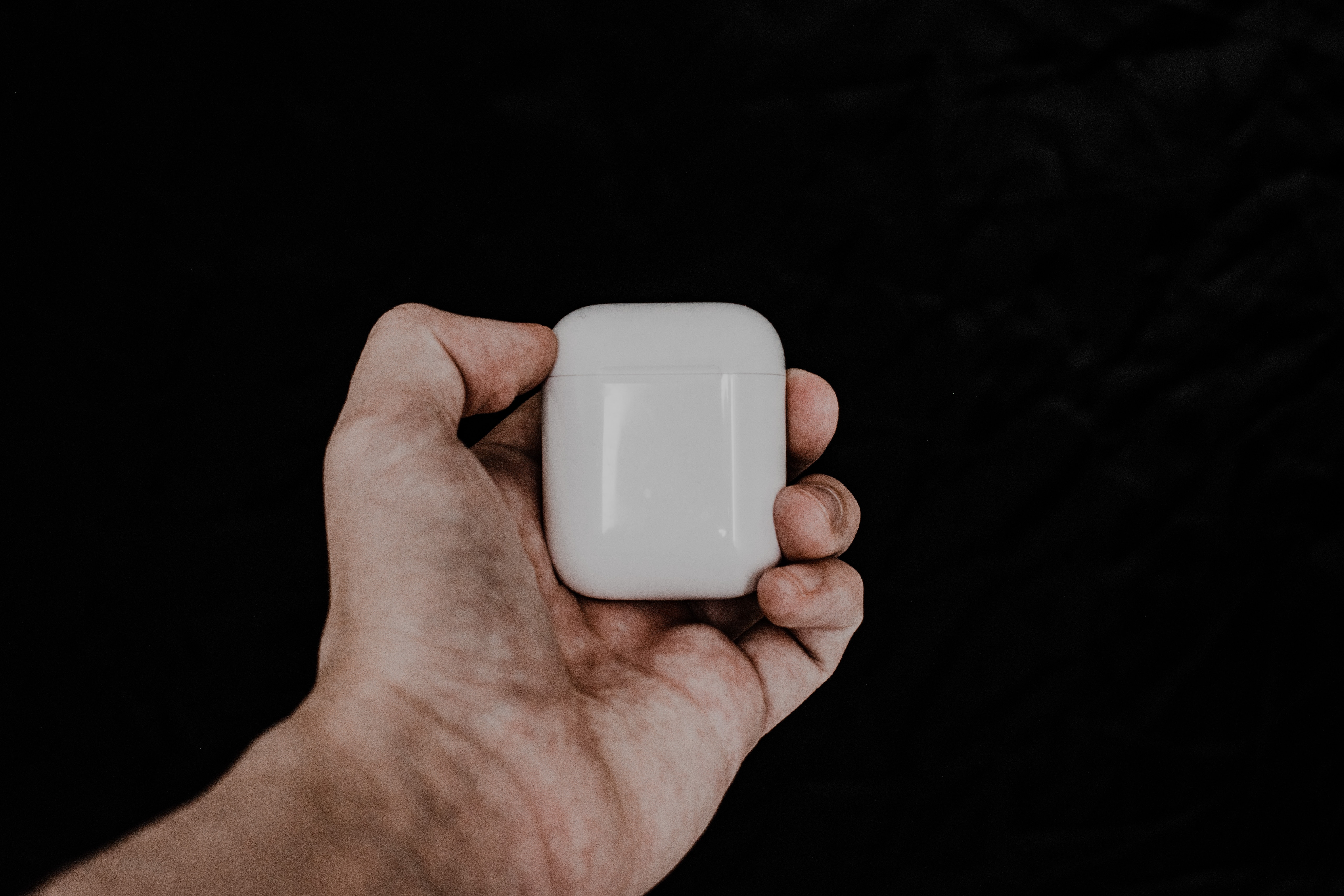 14 Best Airpods Wireless Charging Case for 2024