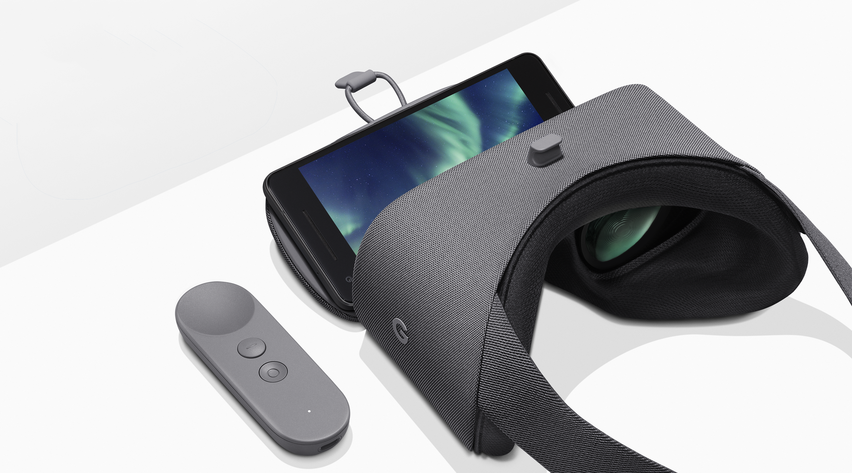 Google 8 pro. Очки VR Daydream. VR гарнитура view. Google Daydream. VR гарнитура гугл.