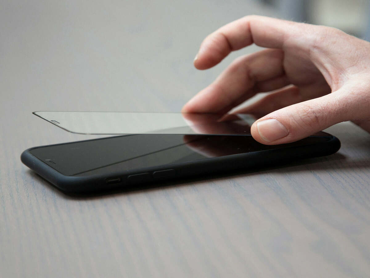 14 Best iPhone XS Max Privacy Screen Protector for 2024