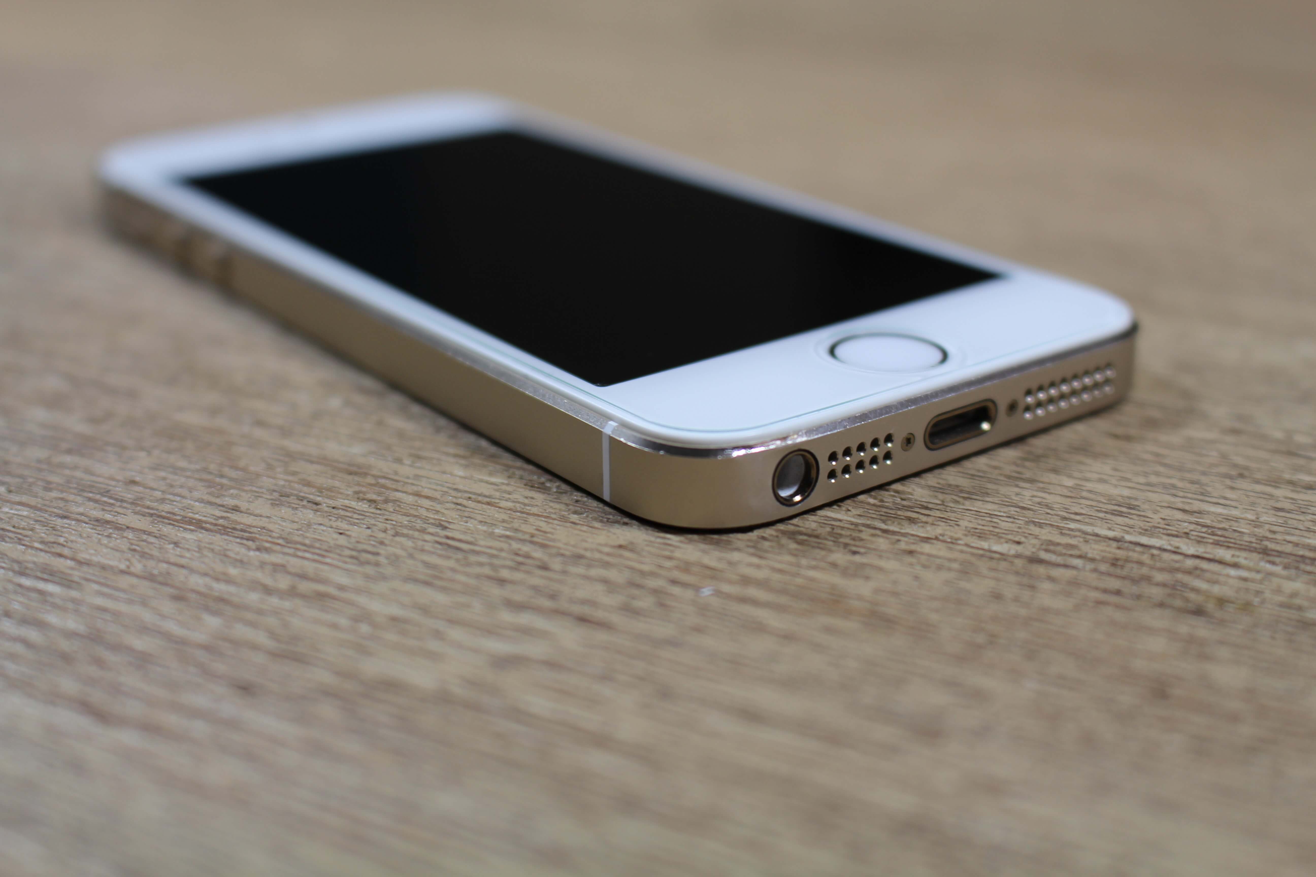 16 Best iPhone 5S Screen Protector for 2024