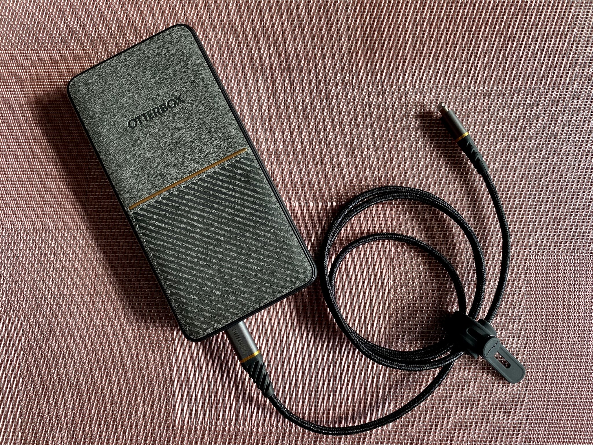 17 Best Fast Charge Power Bank for 2024