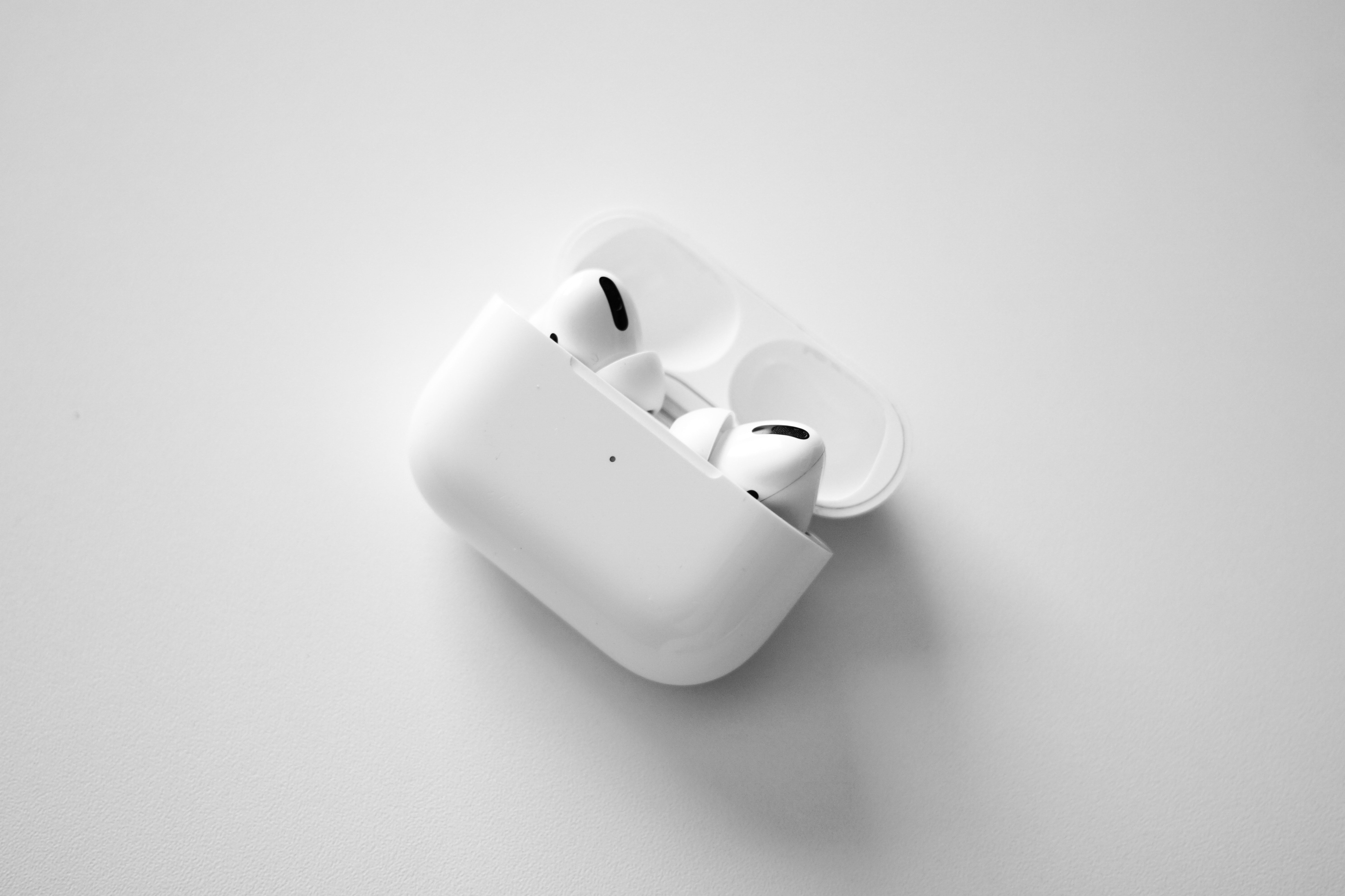 How To Charge Airpods On Wireless Charger CellularNews