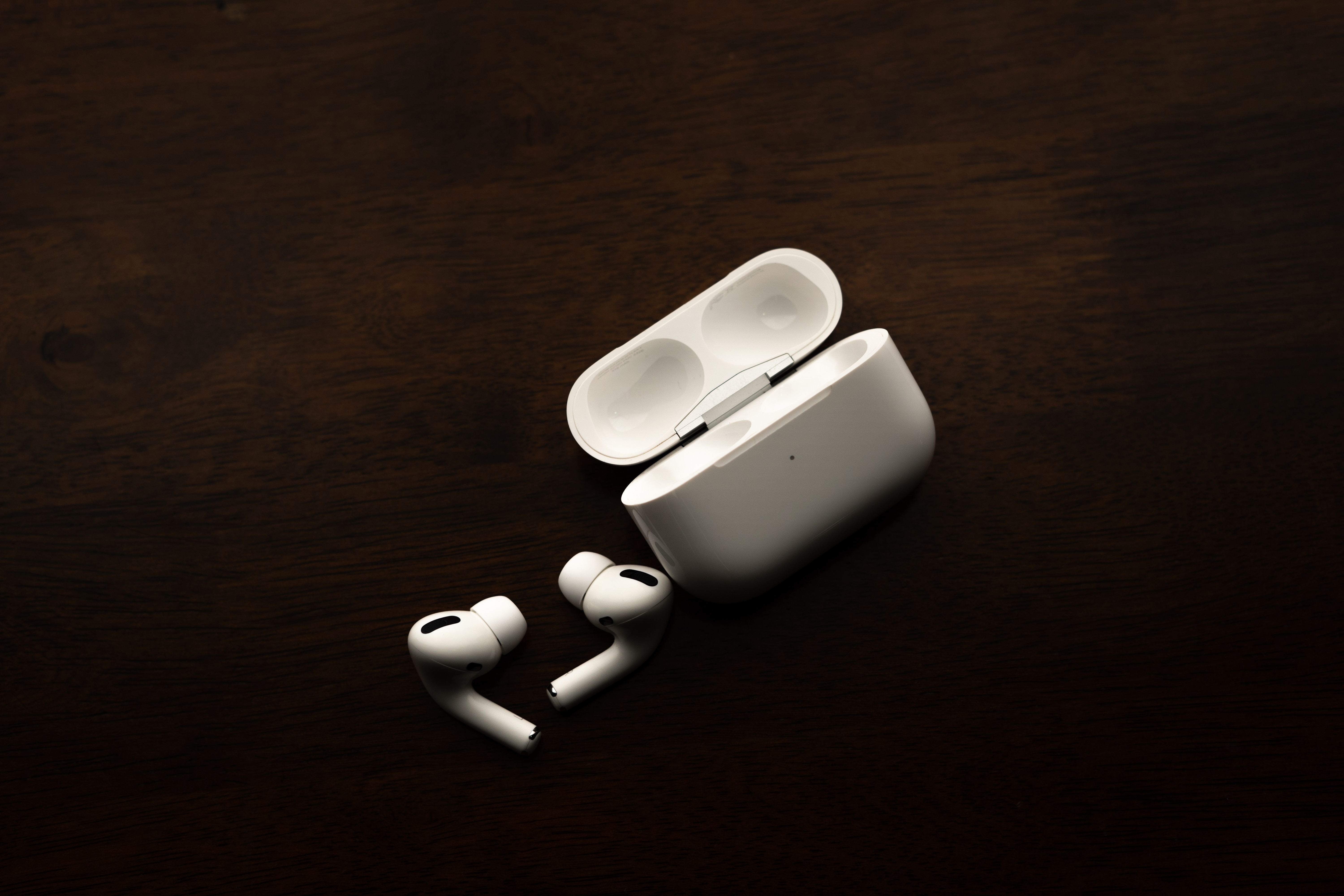 8 Best Airpods Wireless Charging for 2024