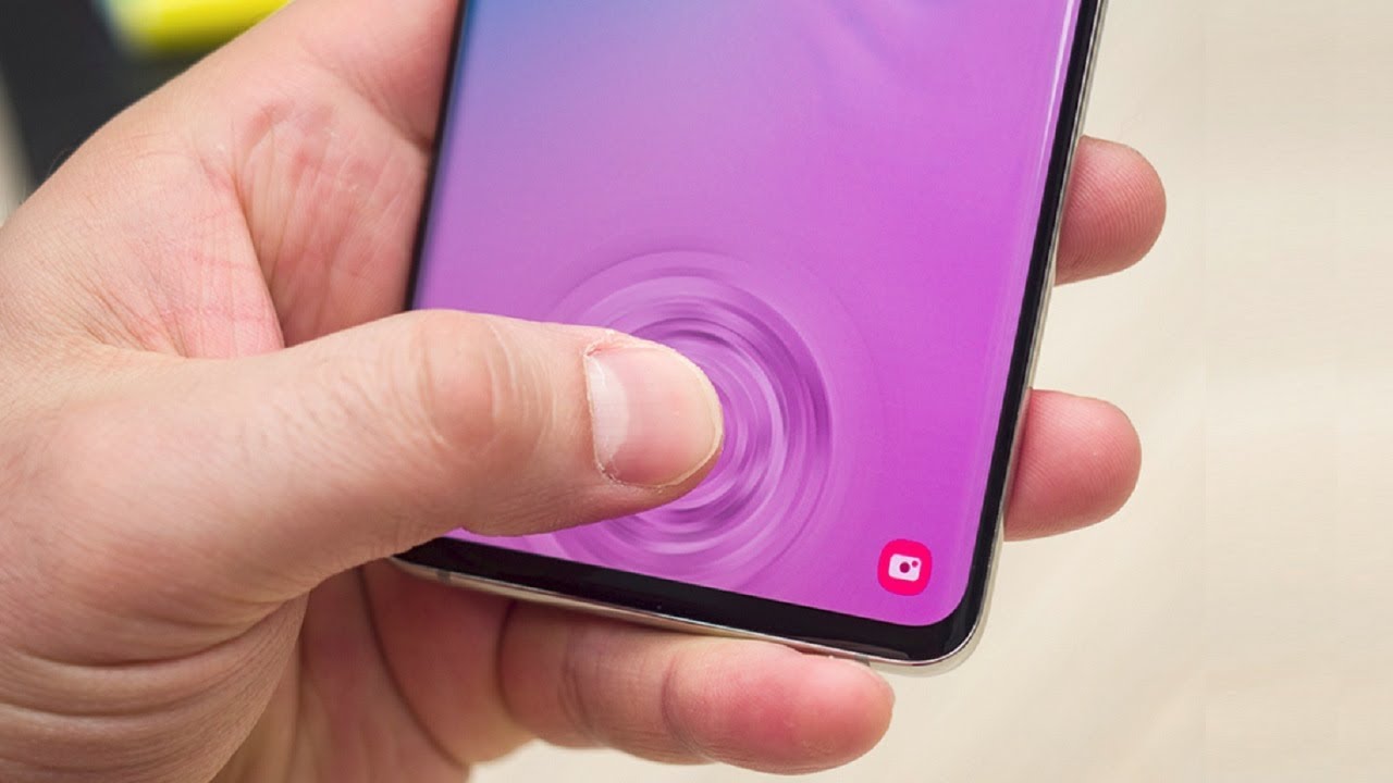 8 Best Galaxy S10+ Screen Protector for 2024