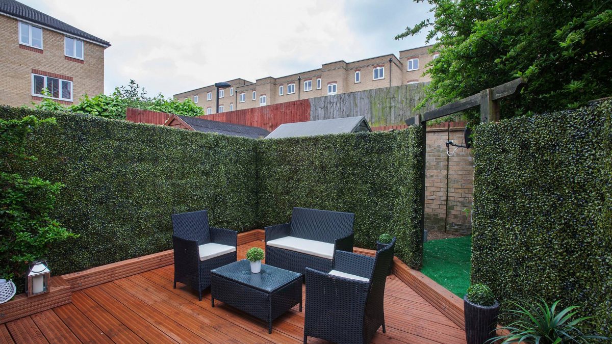 The Best Balcony Privacy Screens For 2023 Balcony Boss