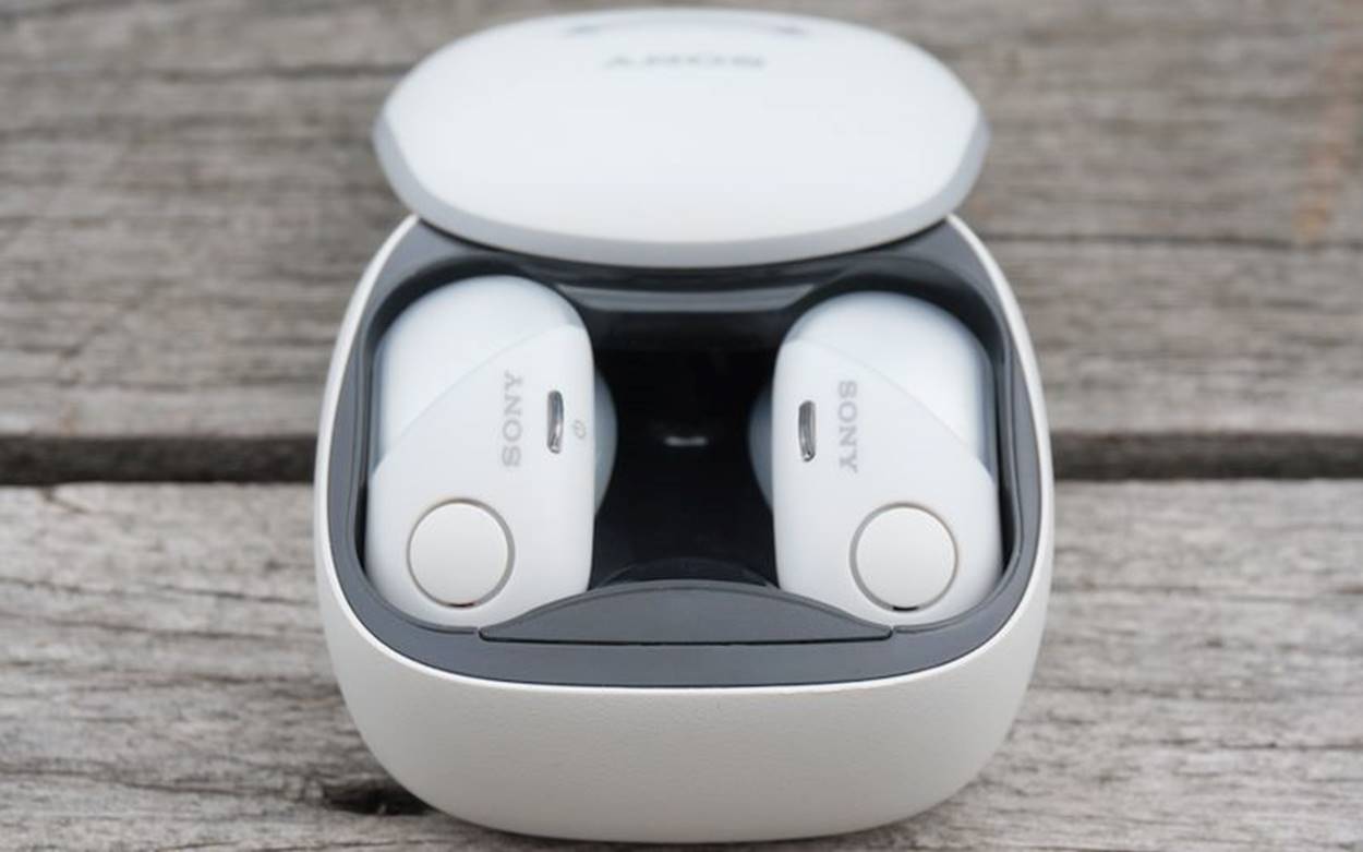 9 Best Noise Cancelling Wireless Earbuds for 2024