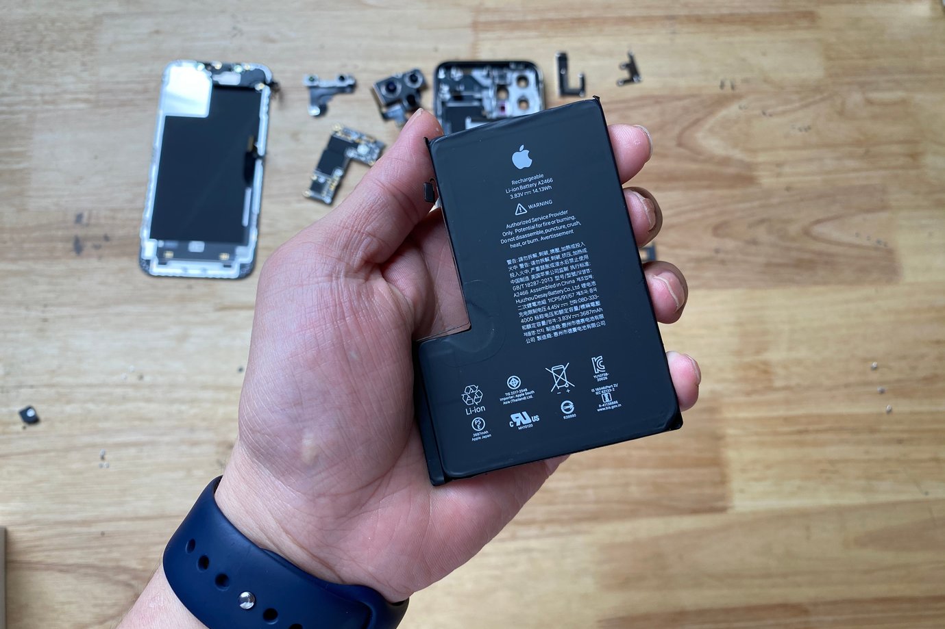 how-long-does-an-iphone-12-battery-last