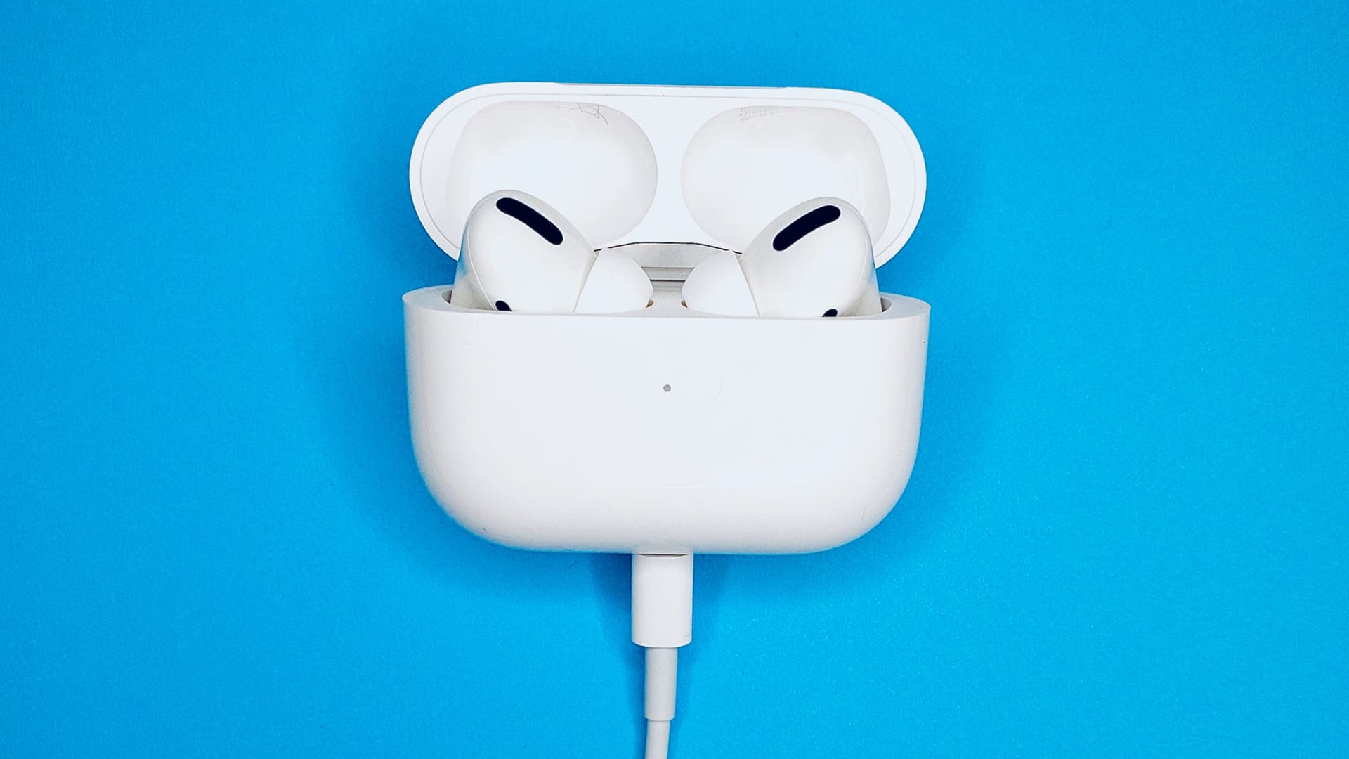 how-long-does-it-take-to-charge-airpod-case