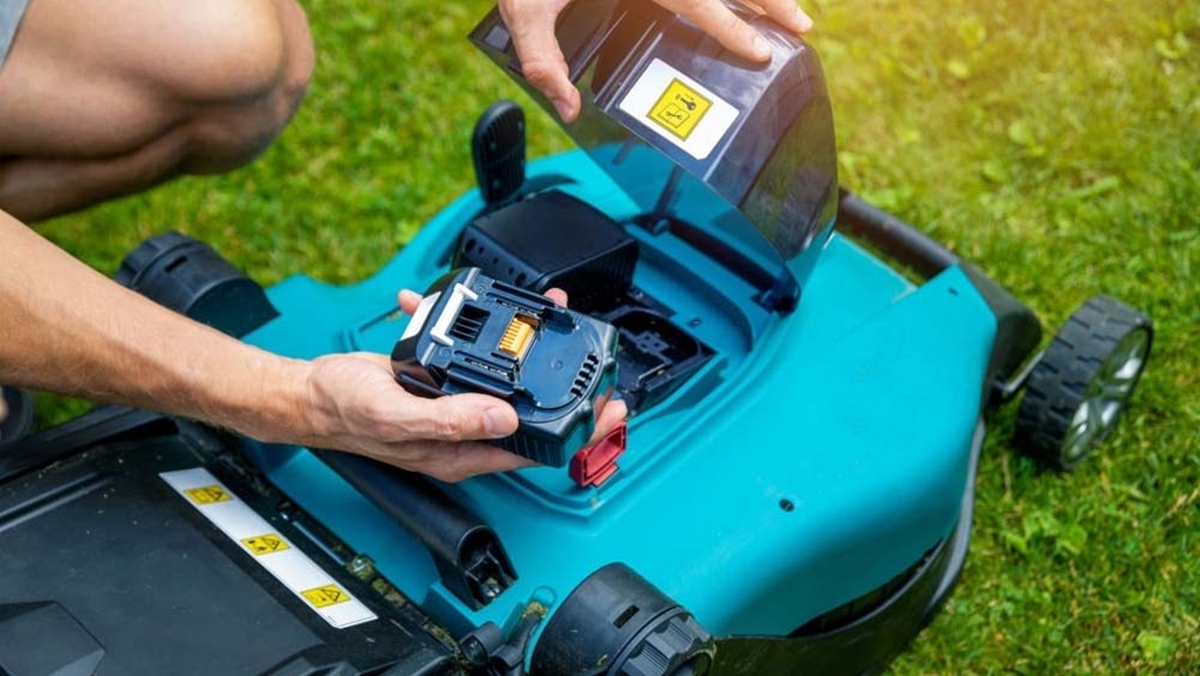 how-long-to-charge-lawn-mower-battery