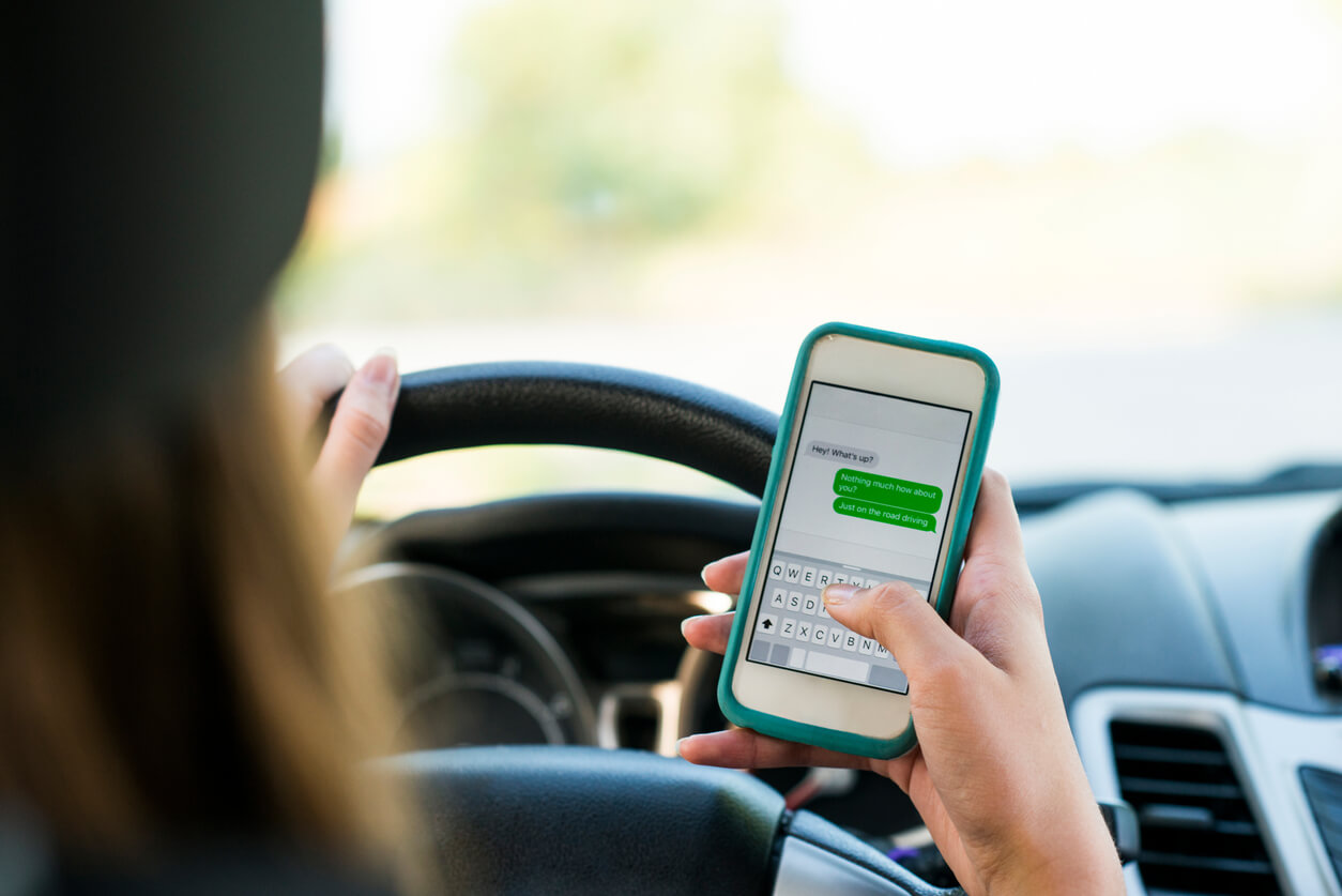 how-much-is-ticket-for-using-cellphone-while-driving