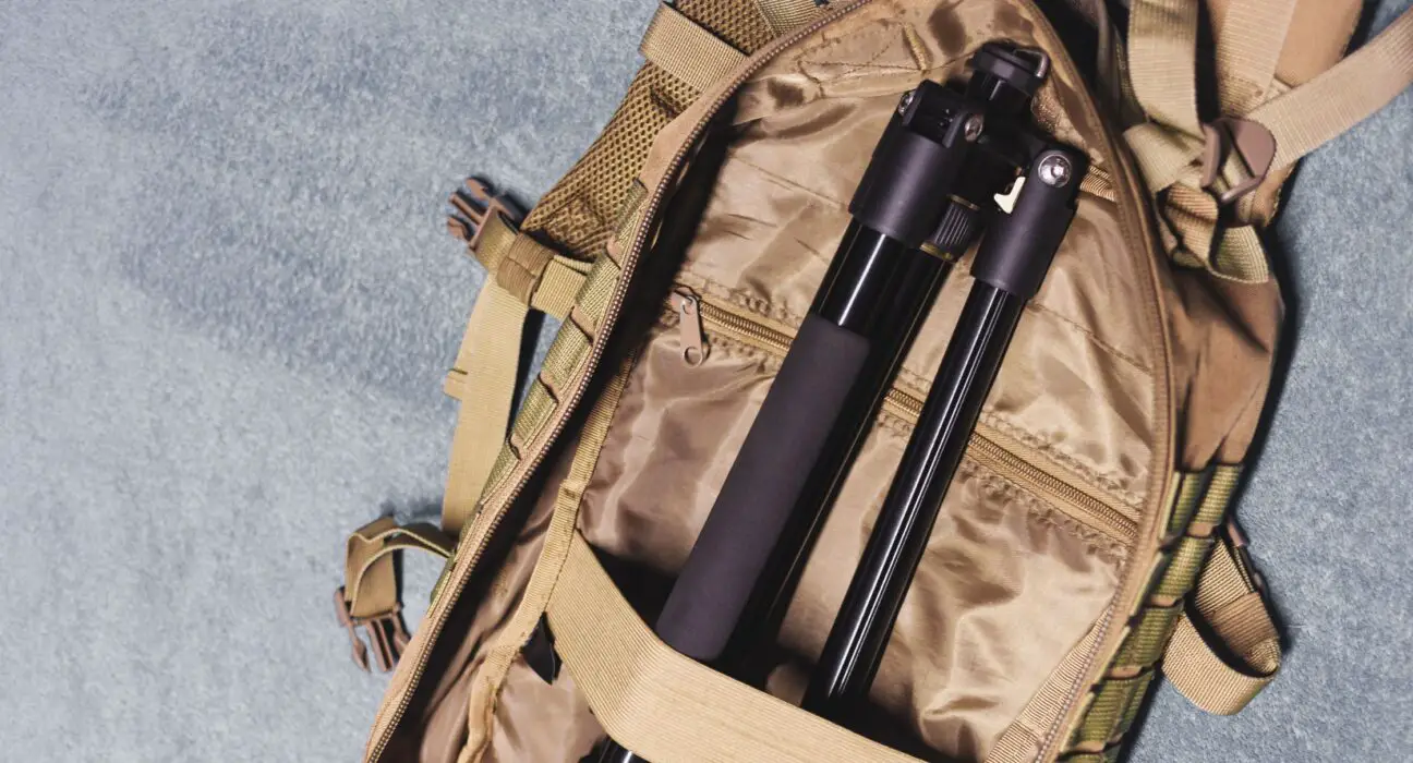 how-to-carry-a-tripod