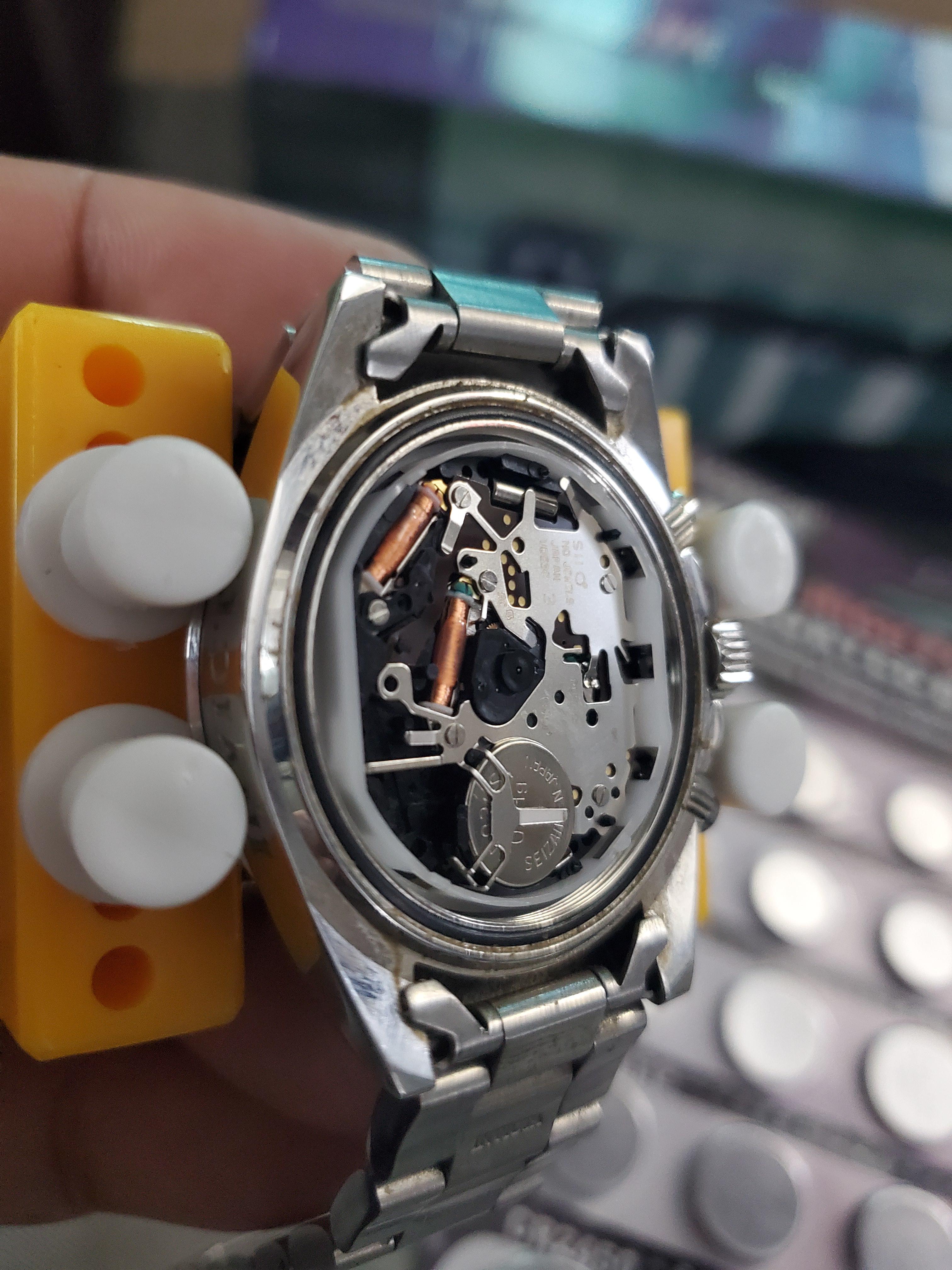 how-to-change-invicta-watch-battery
