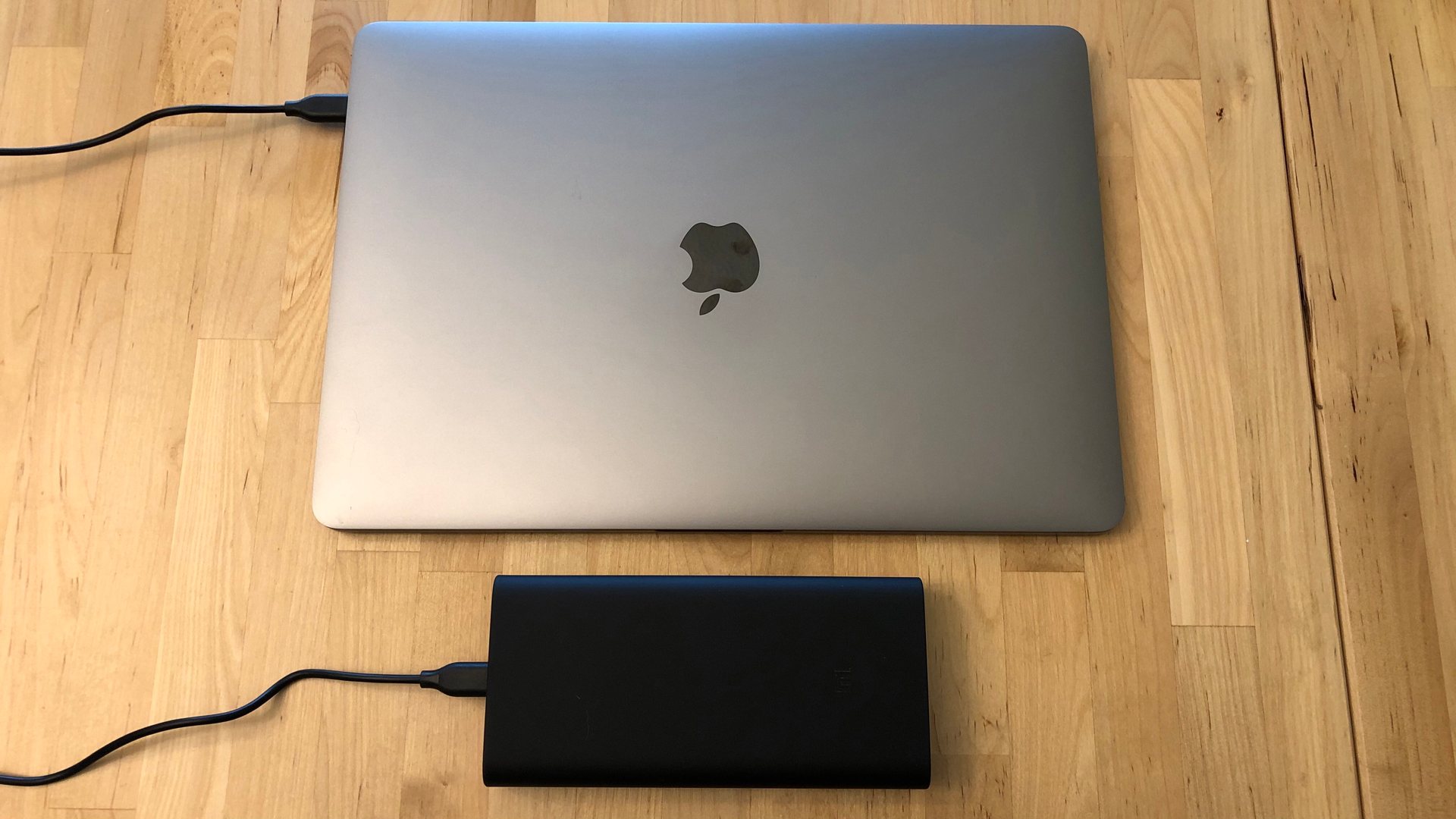 how-to-charge-macbook-pro-with-power-bank