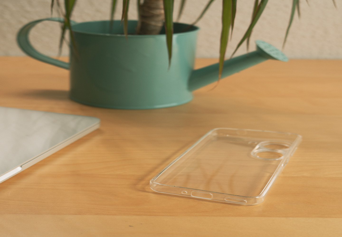 how-to-clean-a-clear-phone-case