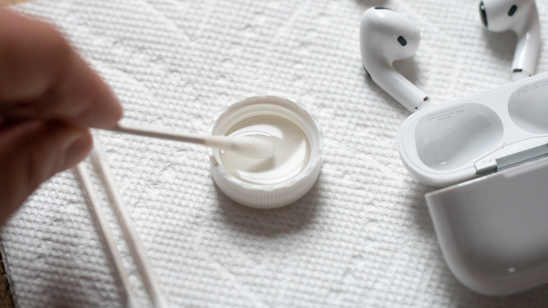 how-to-clean-airpod-pro-ear-tips
