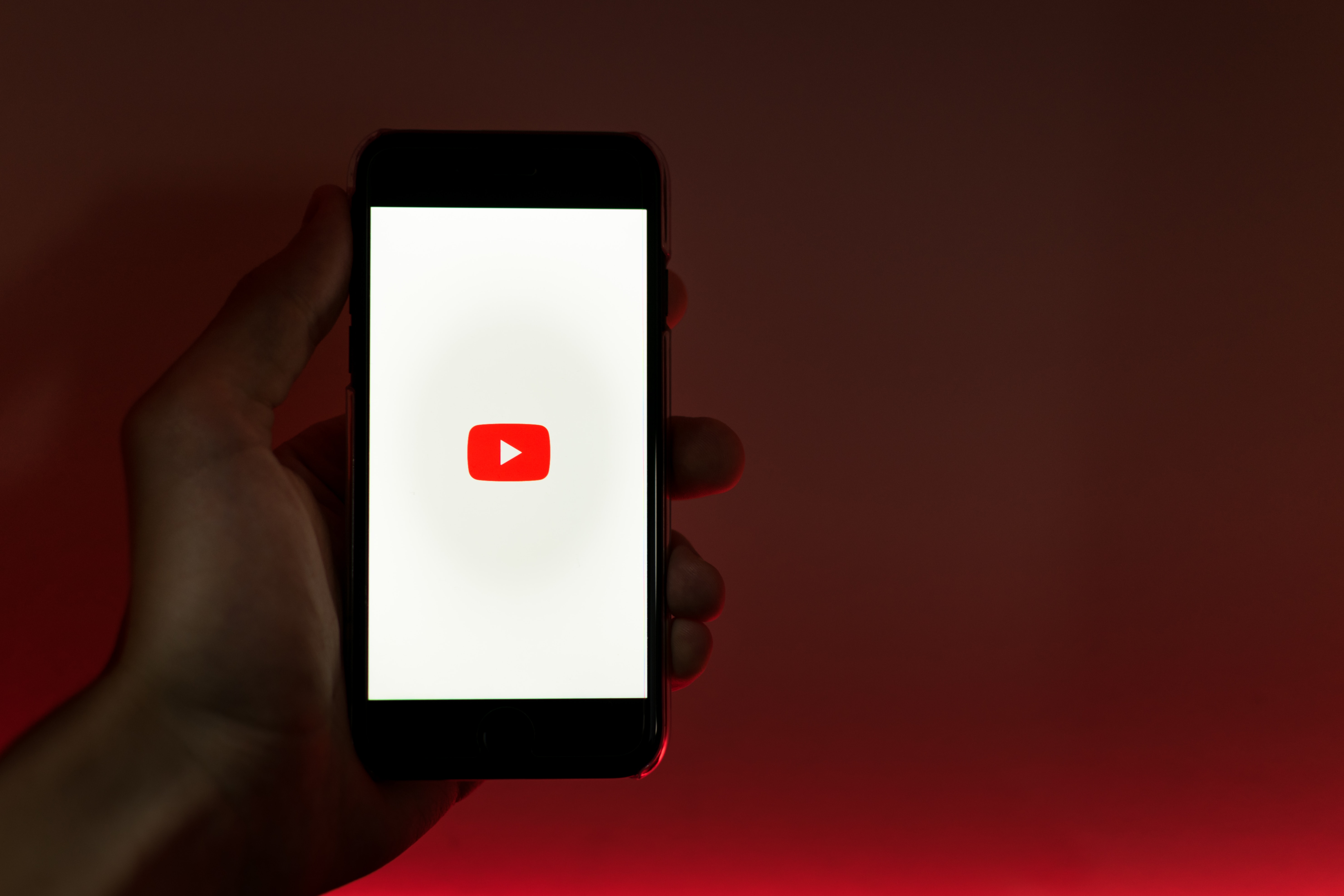how-to-download-youtube-videos-to-your-phone