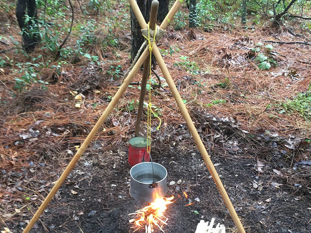 how-to-make-a-tripod-for-campfire-cooking